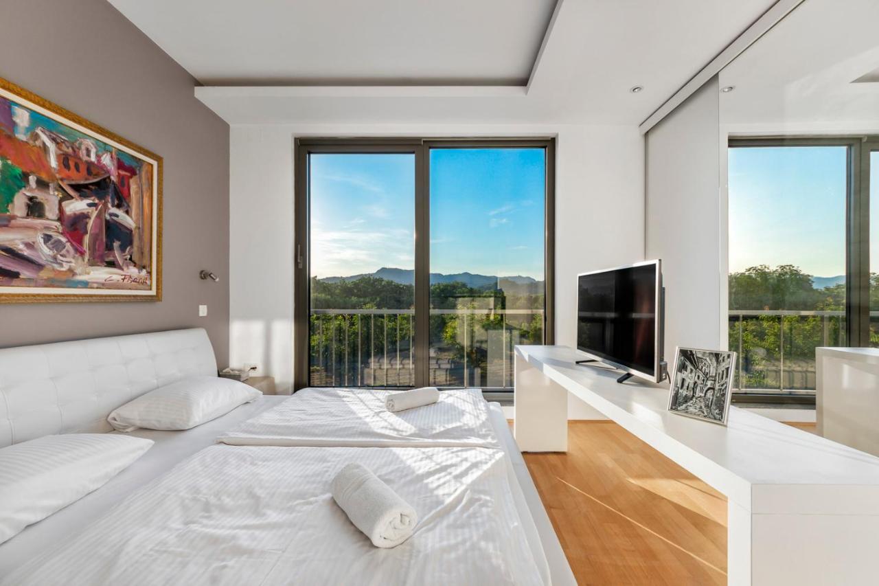 Contemporary Apartment With Rooftop Terrace In Maribor Kültér fotó